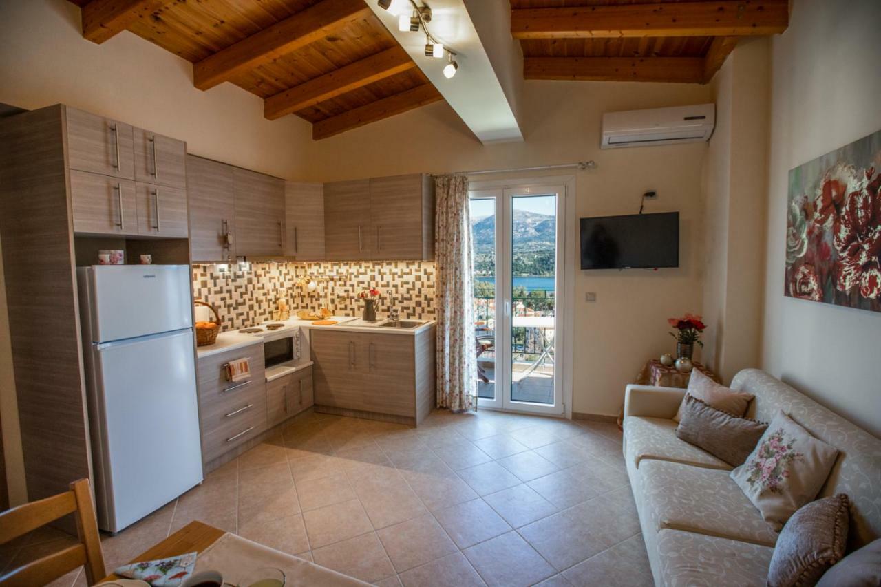 Chrysianna Seaview Apartment อาร์กอสโตลี ภายนอก รูปภาพ